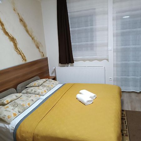 Boglarka Vendeghaz Apartment Mosonmagyarovar Exterior photo