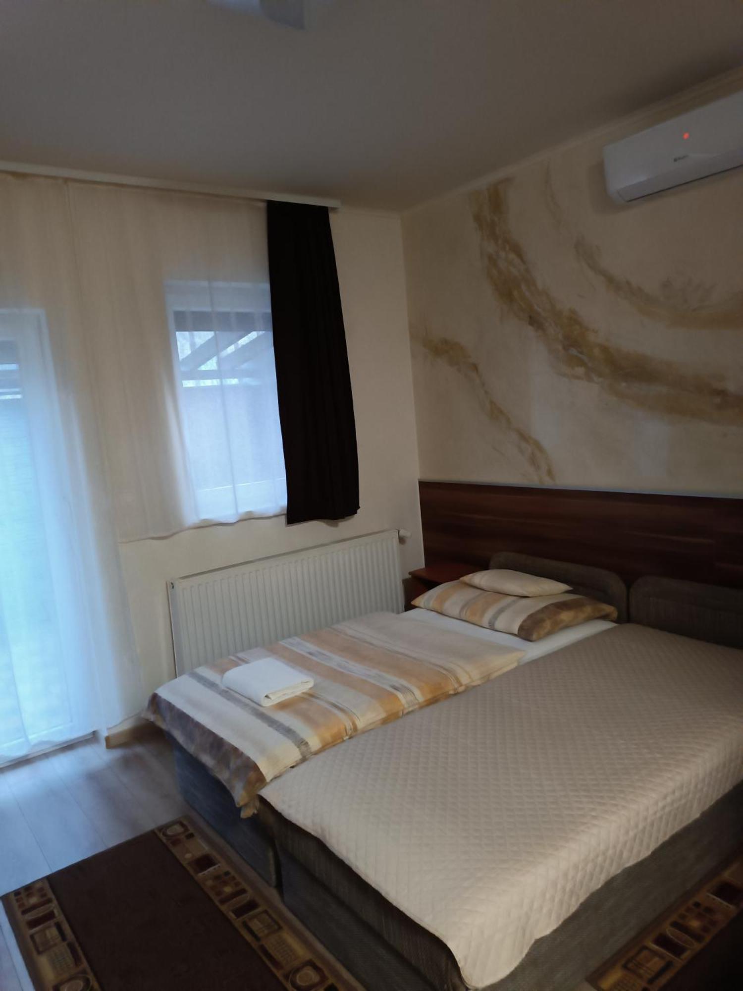 Boglarka Vendeghaz Apartment Mosonmagyarovar Exterior photo