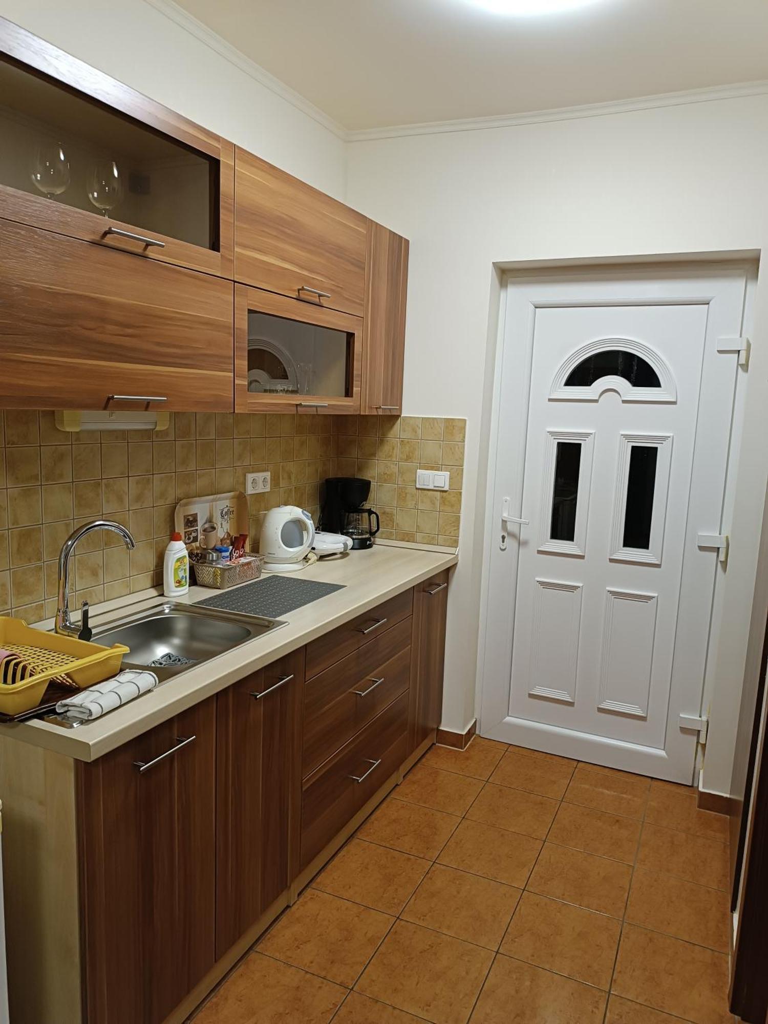 Boglarka Vendeghaz Apartment Mosonmagyarovar Exterior photo