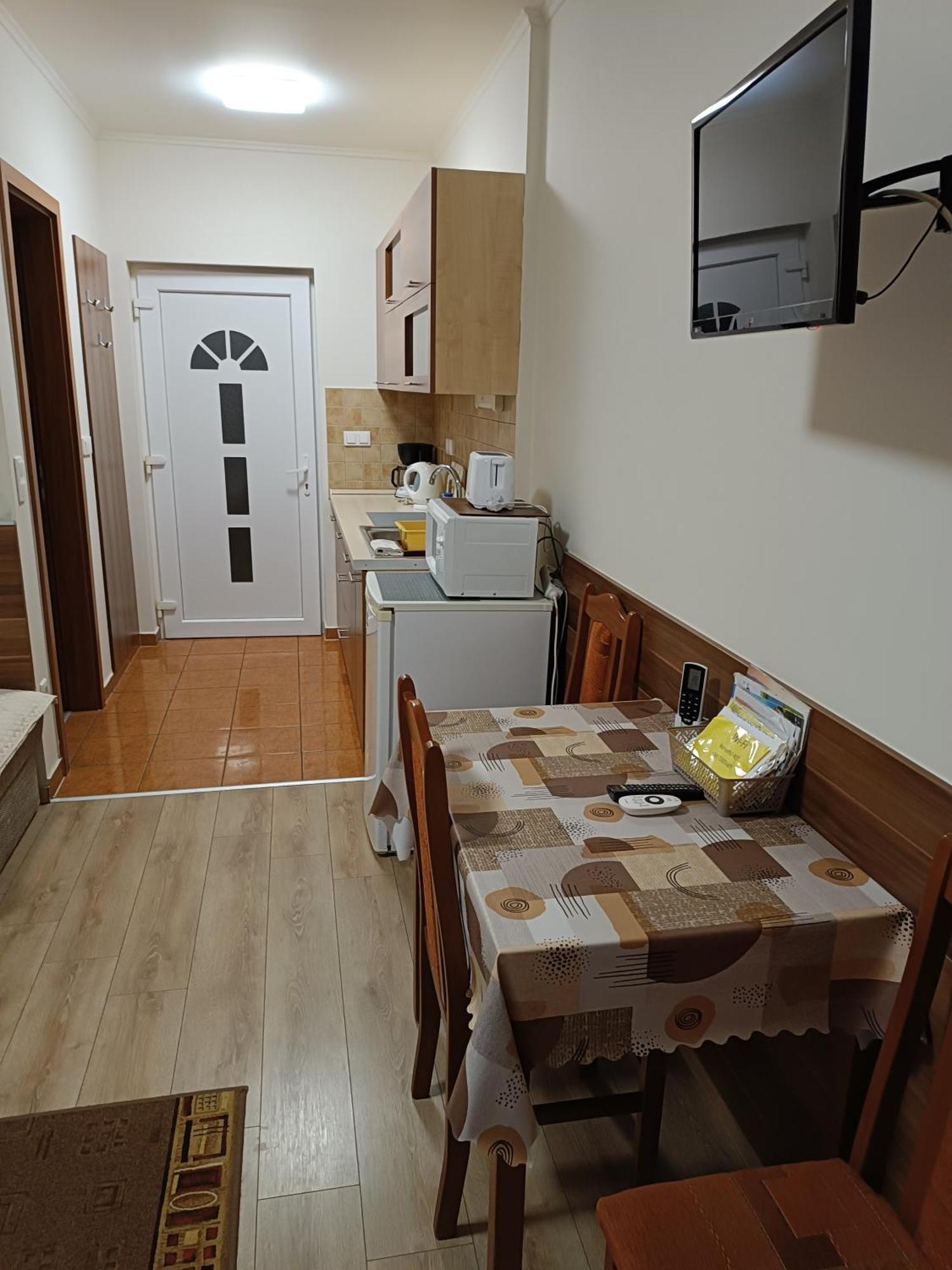 Boglarka Vendeghaz Apartment Mosonmagyarovar Exterior photo